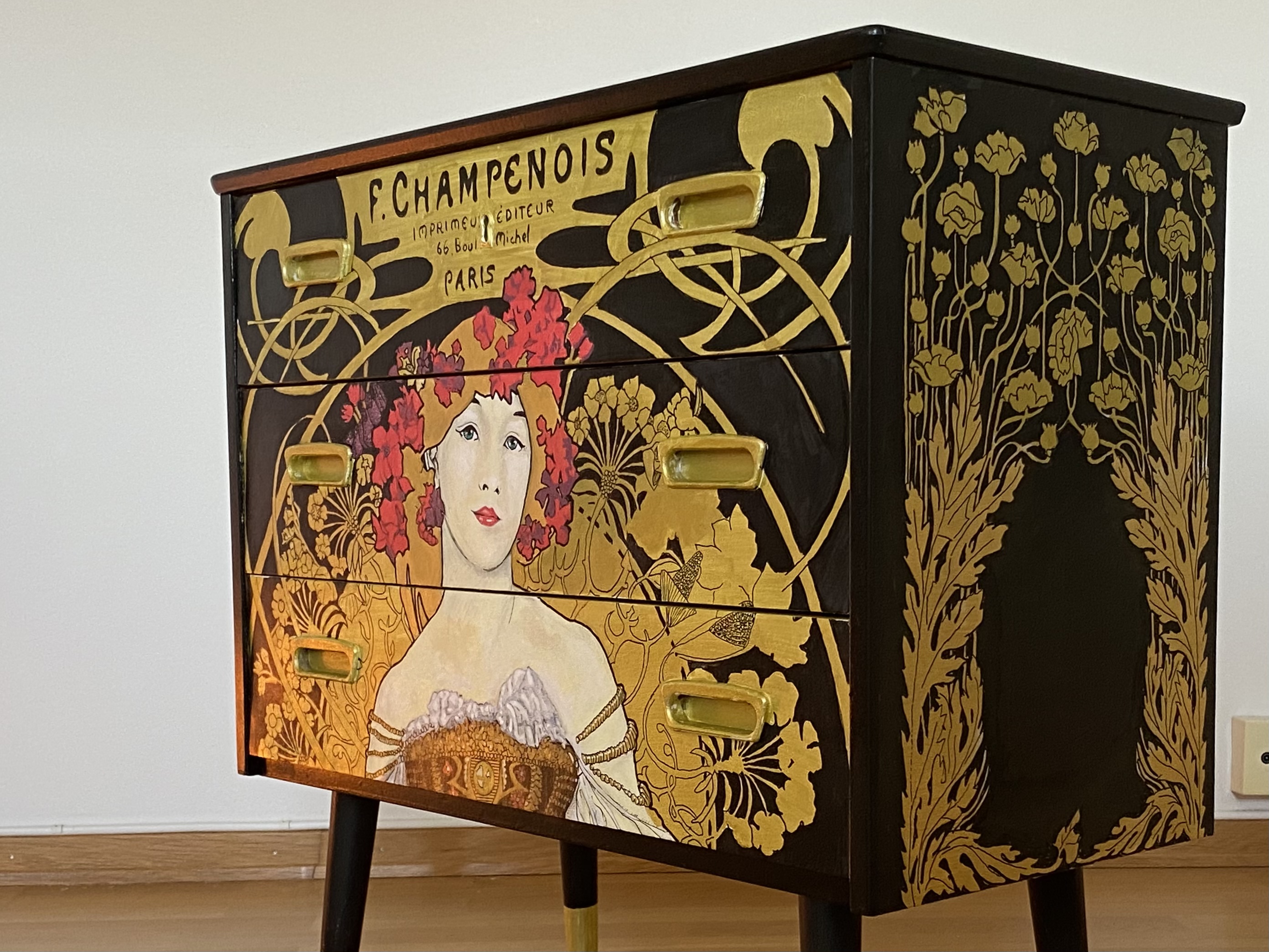 9d47adfb 8146 43c7 a866 e3d12e72a470